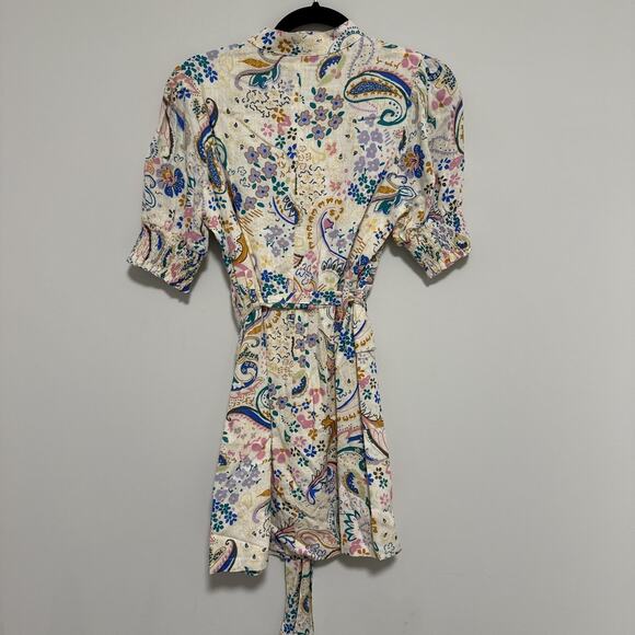 We're All Pretty Girls Short Sleeve Mini Dress Belt Women's Small Ivory Colorful - Picture 2 of 7